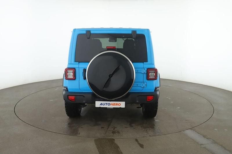 Gebraucht Jeep Wrangler Unlimited Sahara 271 PS (199 kW) 2021 Blau SUV