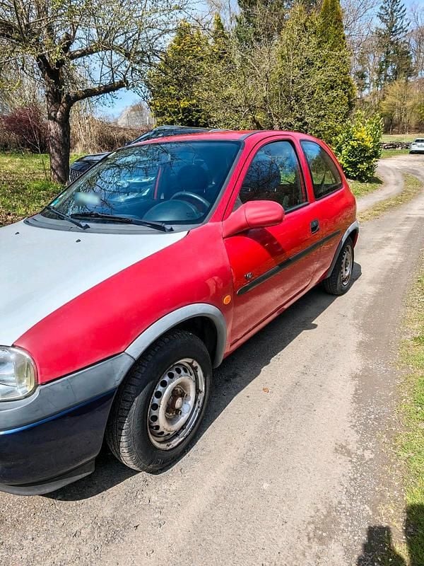 Gebraucht Opel Corsa 54 PS (39 kW) 1998 Rot Kleinwagen