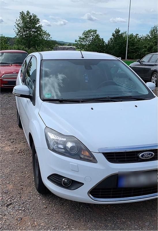 Second-hand Ford Focus 101 CP (74 kW) 2008 Alb Coupe