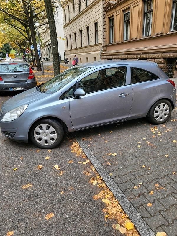 Grau Gebraucht 2010 Opel Corsa Kleinwagen | 1.700 € (Guter Preis) - Bild 1/4