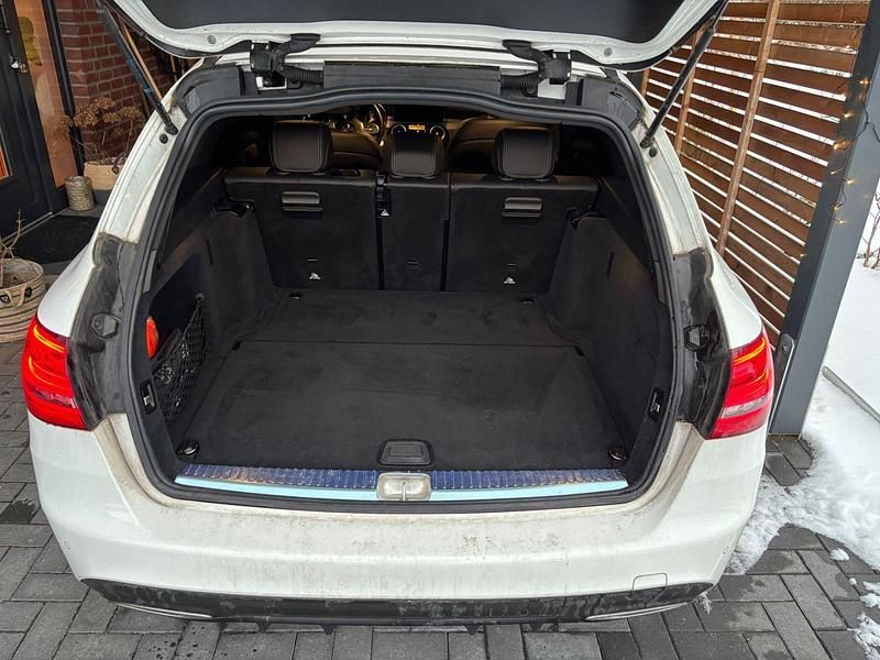 Gebraucht Mercedes C220 194 PS (142 kW) 2020 Weiß Kombi