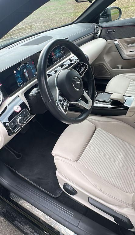 Gebraucht Mercedes CLA220 Shooting Brake 190 PS (139 kW) 2022 Schwarz Kombi