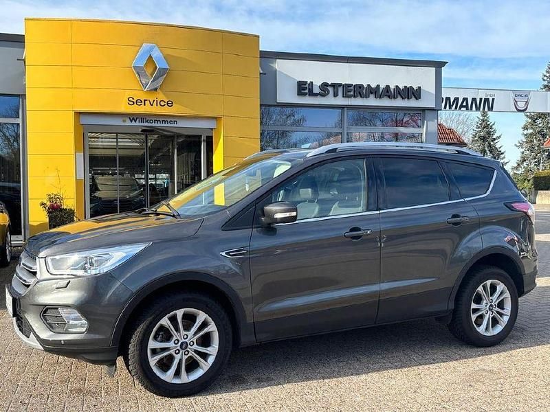 Gebraucht Ford Kuga 150 PS (110 kW) 2018 Grau SUV