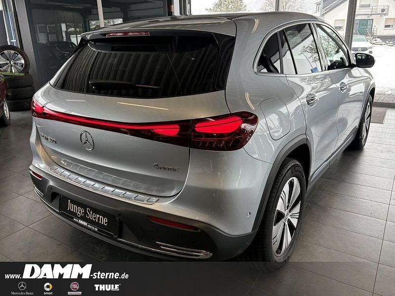 Gebraucht Mercedes EQA300 167 kW (228 PS) 2024 Hightechsilber SUV