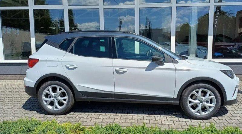 Neu Seat Arona FR 150 PS (110 kW) 2026 Weiß SUV