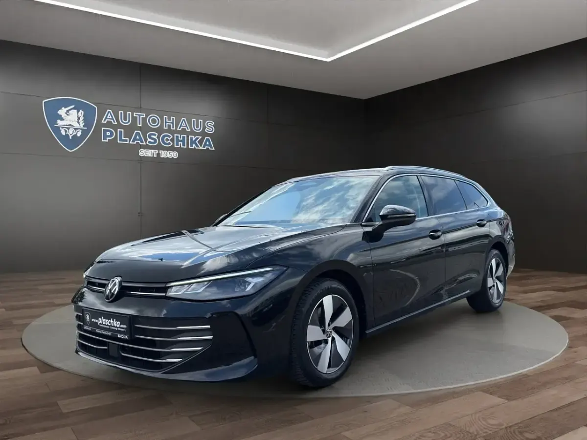 Gebraucht VW Passat Business 150 PS (110 kW) 2025 Kombi