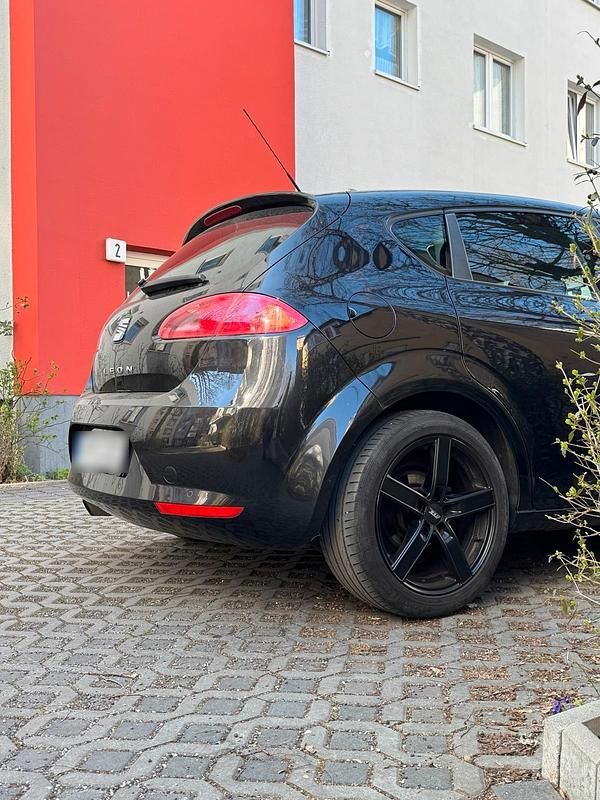 Gebraucht Seat Leon 140 PS (102 kW) 2009 Schwarz Kleinwagen