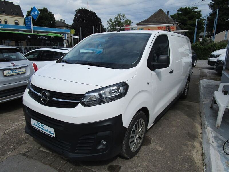 Weiß Gebraucht 2021 Opel Vivaro Edition Van | 15.490 € (Superpreis) - Bild 1/4