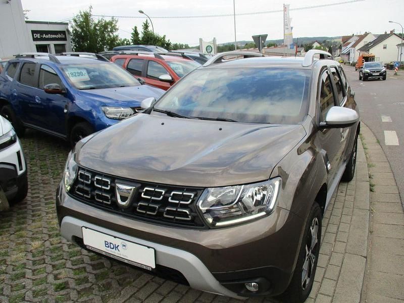 Braun Gebraucht 2019 Dacia Duster Adventure SUV | 16.490 € (Fairer Preis) - Bild 1/4