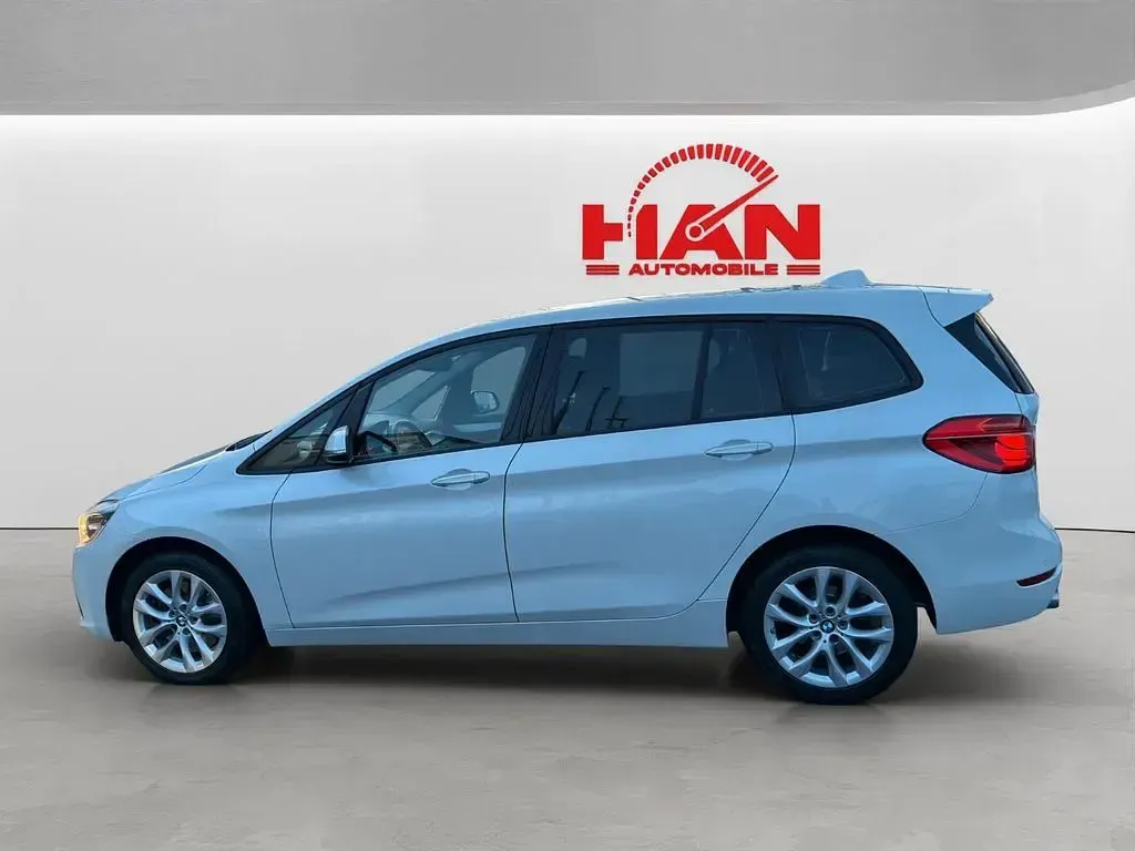 Używany BMW 220 Advantage 192 KM (141 kW) 2018 Biały Kombi