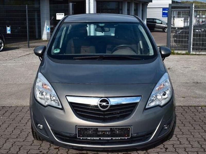 Gebraucht Opel Meriva Edition 140 PS (102 kW) 2012 Braun Van / Kleinbus