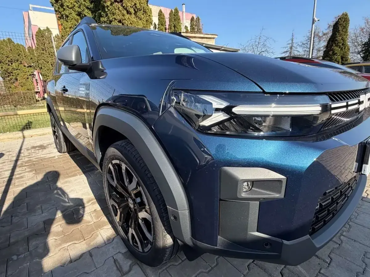 Neu Dacia Bigster Journey 155 PS (114 kW) 2026 Bleu indigo blue SUV