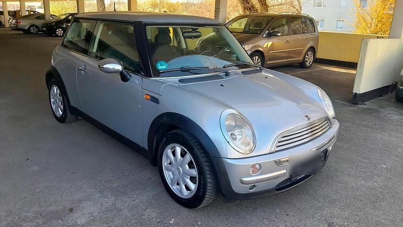 Silber Gebraucht 2004 Mini ONE Kleinwagen | 1.300 € (Guter Preis) - Bild 1/4