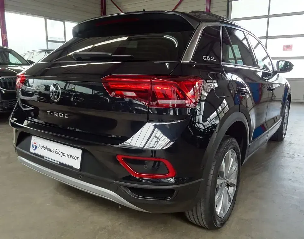 Gebraucht VW T-Roc Goal 150 PS (110 kW) 2025 Deep black perleffekt SUV