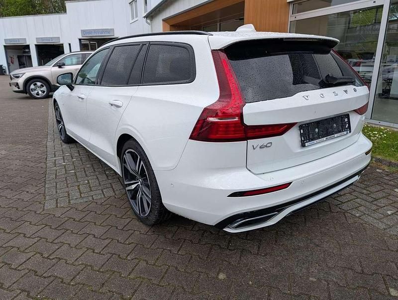 Gebraucht Volvo V60 R-Design 392 PS (288 kW) 2020 Ice white, solid Kombi