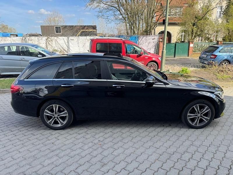 Gebraucht Mercedes C220 AMG 170 PS (125 kW) 2017 Schwarz Kombi