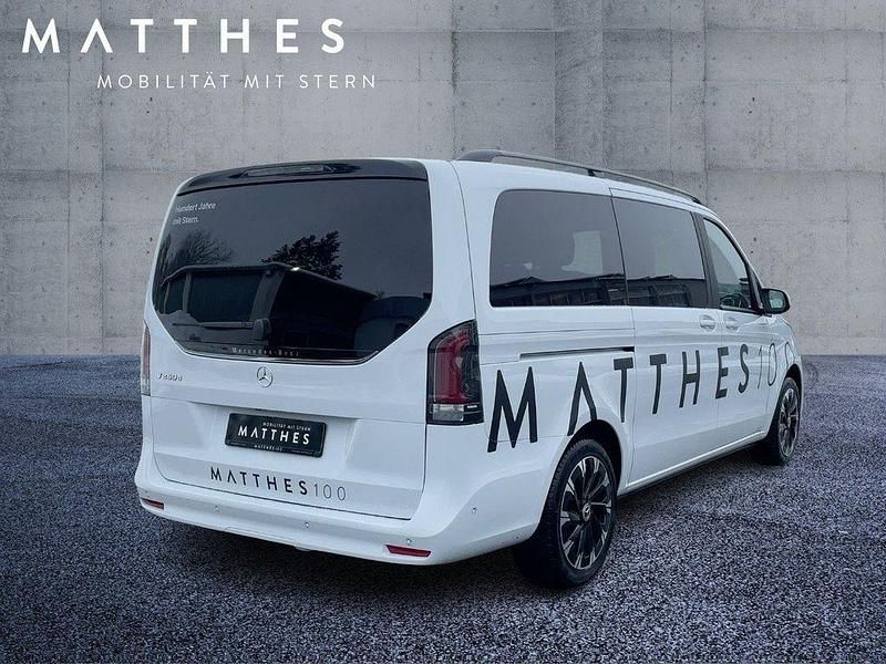 Gebraucht Mercedes V250 190 PS (139 kW) 2026 Weiß Van / Kleinbus