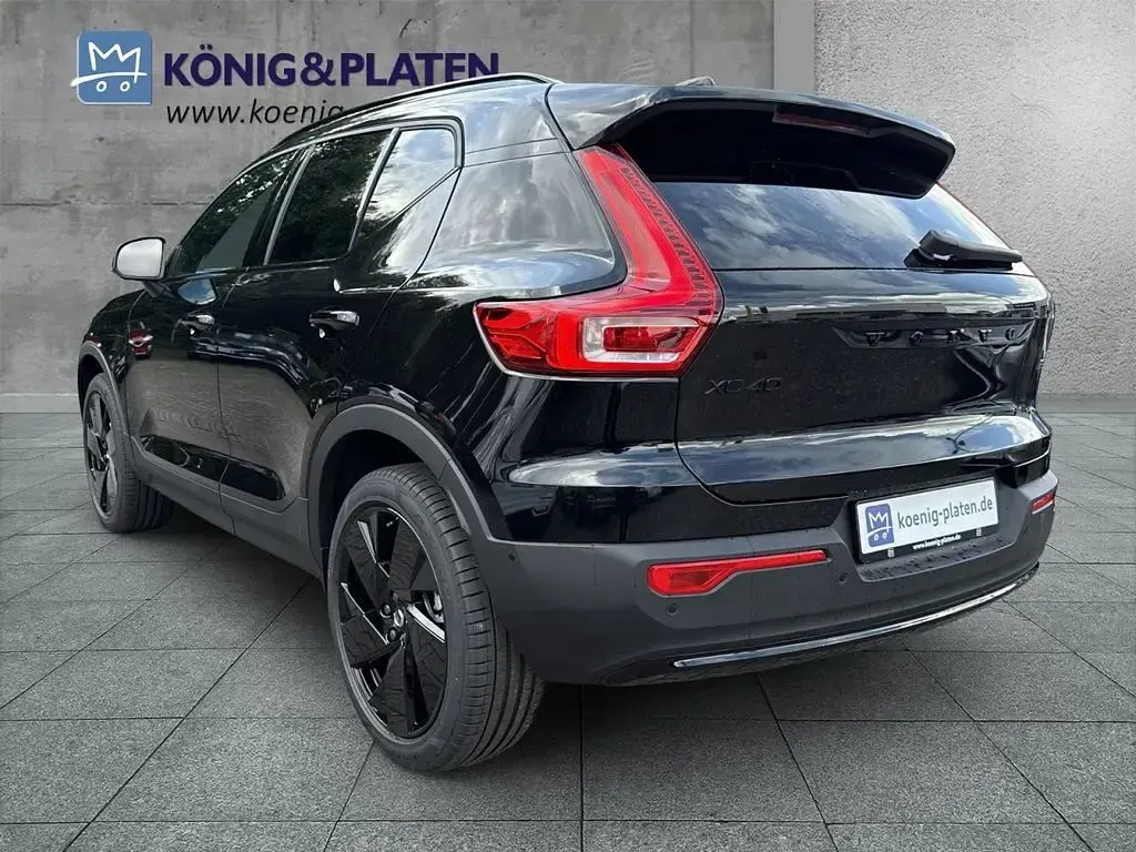 Gebraucht Volvo XC40 Plus 163 PS (119 kW) 2025 Schwarz SUV