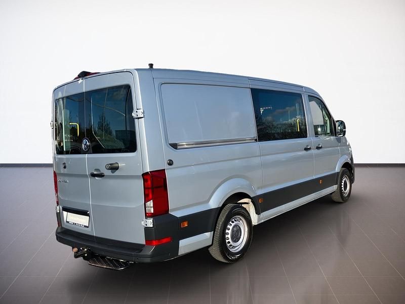 Gebraucht VW Crafter 177 PS (130 kW) 2022 Reflexsilber Van