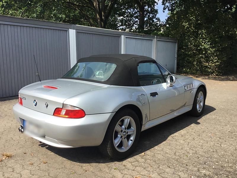 Second-hand BMW Z3 150 CP (110 kW) 2000 Argintiu Cabrio