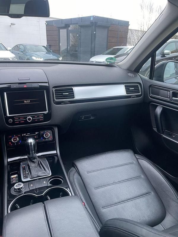 Gebraucht VW Touareg 204 PS (150 kW) 2011 Schwarz SUV