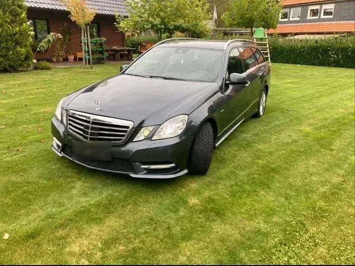 Gebraucht Mercedes E350 AMG 265 PS (194 kW) 2011 Kombi