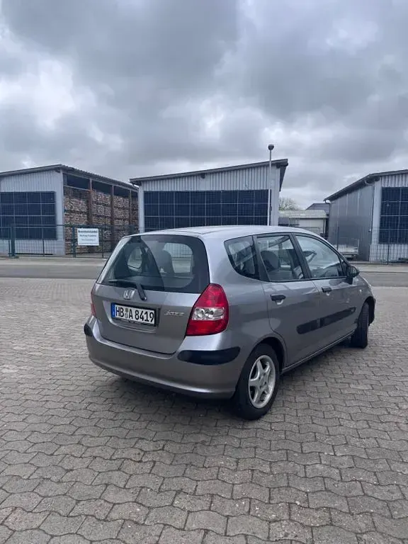 Gebraucht Honda Jazz 77 PS (56 kW) 2004 Grau Kleinwagen