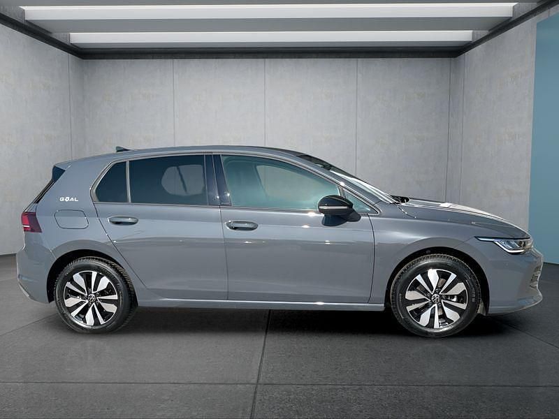 Gebraucht VW Golf VIII 116 PS (85 kW) 2025 Grau Kleinwagen