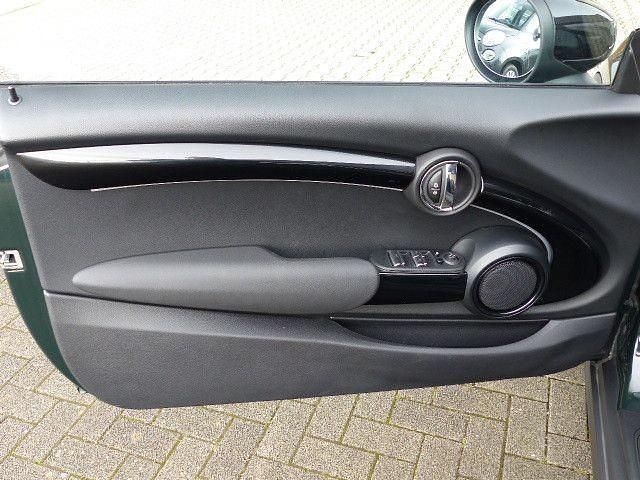 Gebraucht Mini Cooper S Cabriolet Resolute Edition 178 PS (130 kW) 2023 Rebel green Cabrio