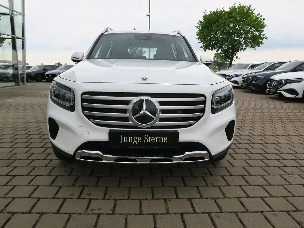 Gebraucht Mercedes GLB200 Advanced 150 PS (110 kW) 2025 Weiß SUV