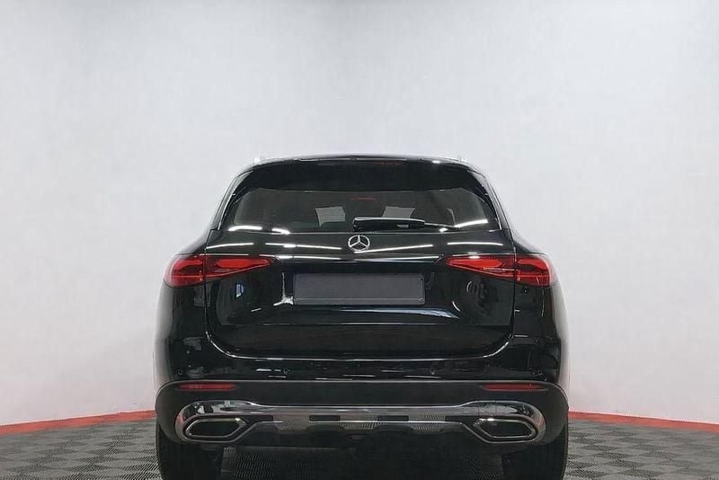 Gebraucht Mercedes GLC220 197 PS (144 kW) 2023 Schwarz SUV