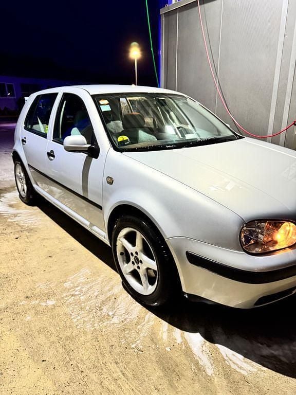 Gebraucht VW Golf III Basis 90 PS (66 kW) 1998 Silber Limousine