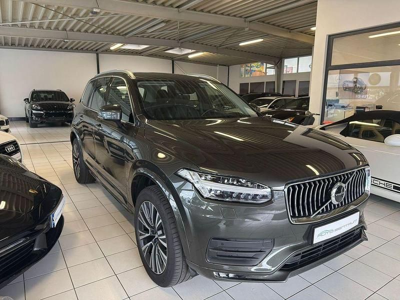 Gebraucht Volvo XC90 Momentum 235 PS (172 kW) 2021 Pine grey SUV