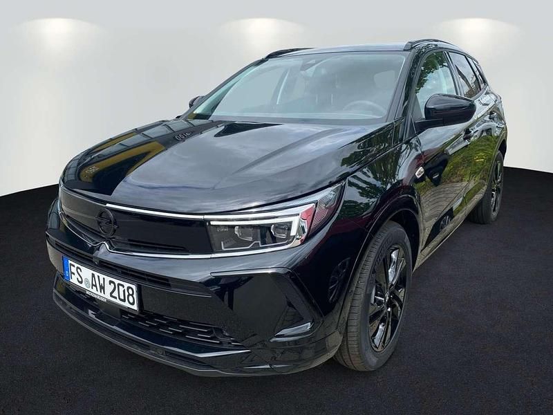 Lackierung schwarz perla nera/ Gebraucht 2024 Opel Grandland X GS Line SUV | 31.990 € (Teuer) - Bild 1/4