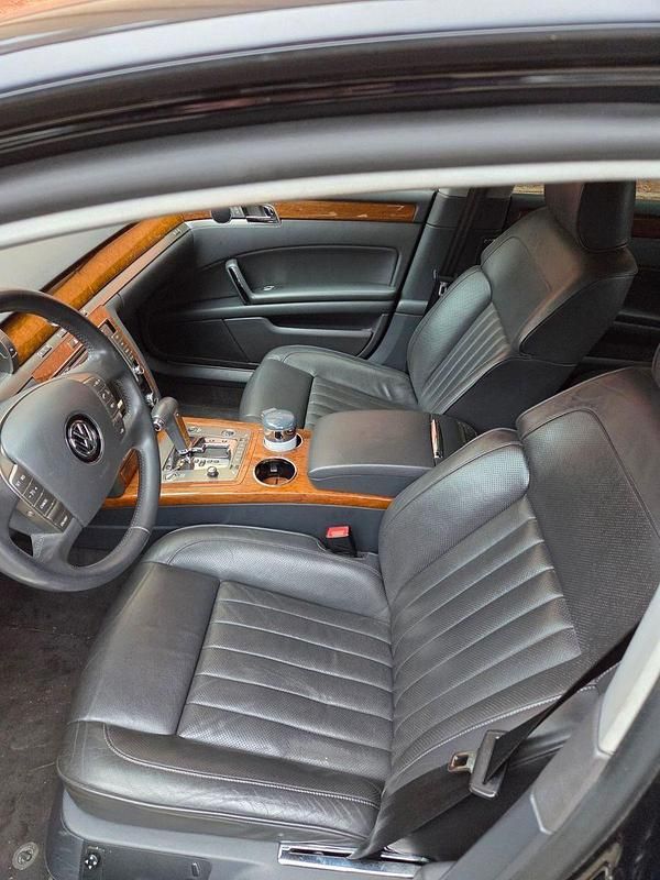 Gebraucht VW Phaeton 239 PS (175 kW) 2013 Schwarz Limousine