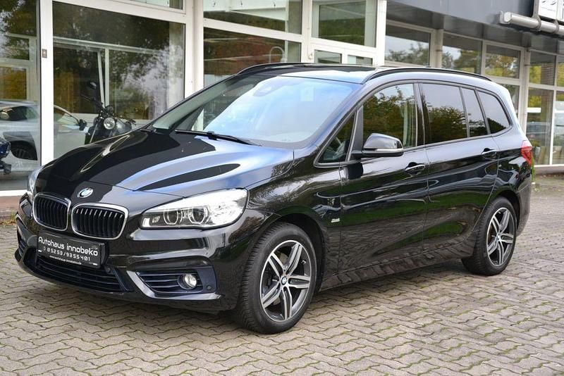 Black sapphire metallic Gebraucht 2016 BMW 218 Gran Tourer Sport Line Van / Kleinbus | 16.780 € (Fairer Preis) - Bild 1/4