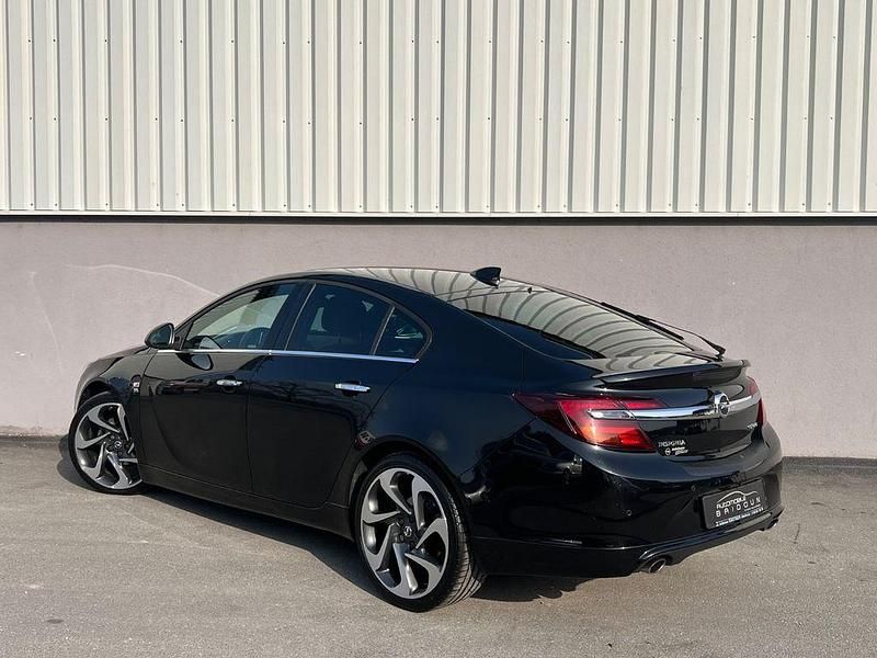 Gebraucht Opel Insignia 170 PS (125 kW) 2016 Schwarz Limousine