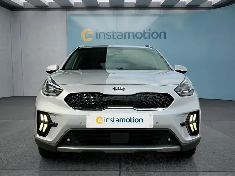 Gebraucht Kia Niro 141 PS (103 kW) 2021 Silber SUV