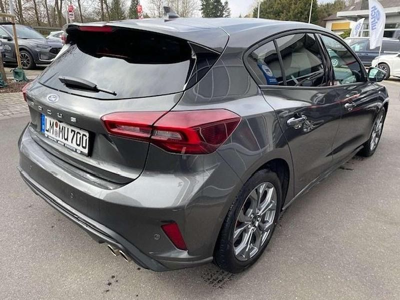 Gebraucht Ford Focus ST-Line 125 PS (91 kW) 2025 Magneticgrau (metallic) Limousine