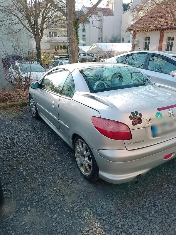 Gebraucht Peugeot 206 CC 136 PS (100 kW) 2002 Silber Cabrio
