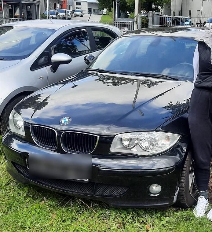 Schwarz Gebraucht 2006 BMW 116 Kleinwagen | 3.000 € (Teuer) - Bild 1/1