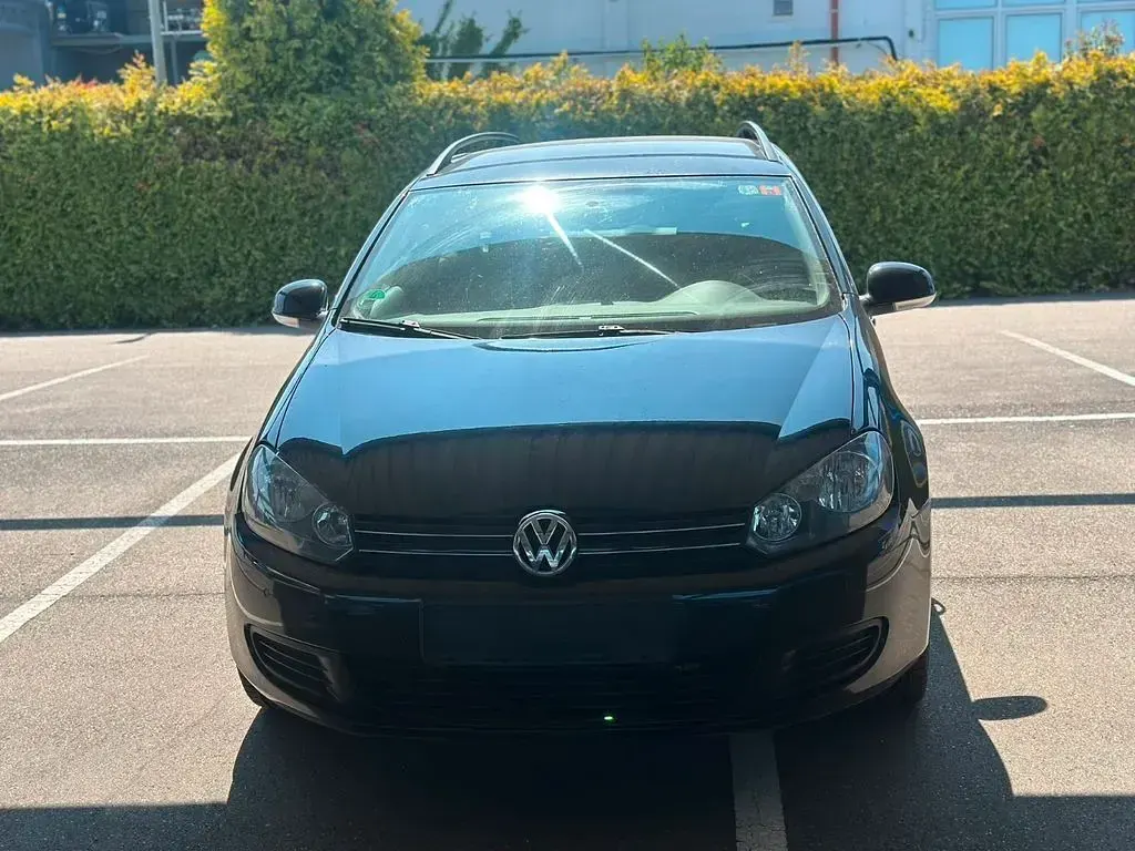 Gebraucht VW Golf VI Comfortline 140 PS (102 kW) 2011 Schwarz Kombi