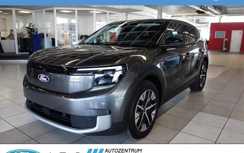 Grau Neu 2025 Ford Explorer Extended Range SUV | 49.774 € (Teuer) - Bild 1/4