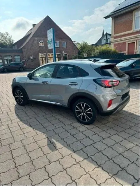 Gebraucht Ford Puma Titanium 125 PS (91 kW) 2021 Silber SUV