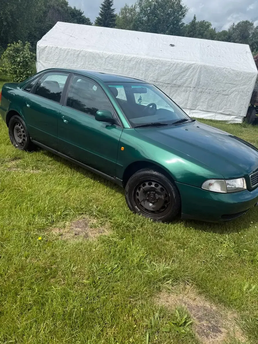 Gebraucht Audi A4 101 PS (74 kW) 1999 Grün Limousine