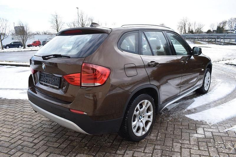 Gebraucht BMW X1 xLine 177 PS (130 kW) 2011 Braun SUV