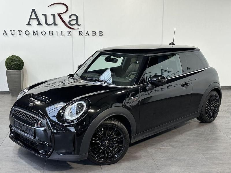Midnight black ii Gebraucht 2022 Mini Cooper S Classic Kleinwagen | 22.449 € (Fairer Preis) - Bild 1/4