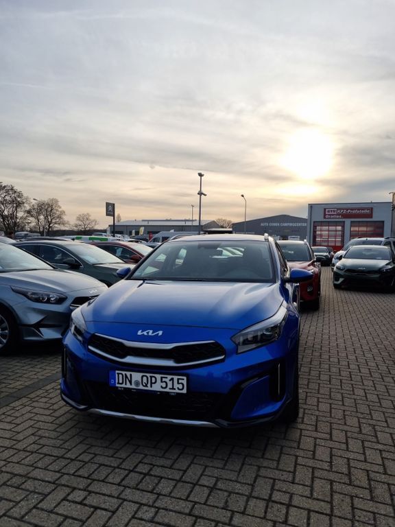 Blau Gebraucht 2023 Kia XCeed Edition 7 SUV | 19.500 € (Superpreis) - Bild 1/4