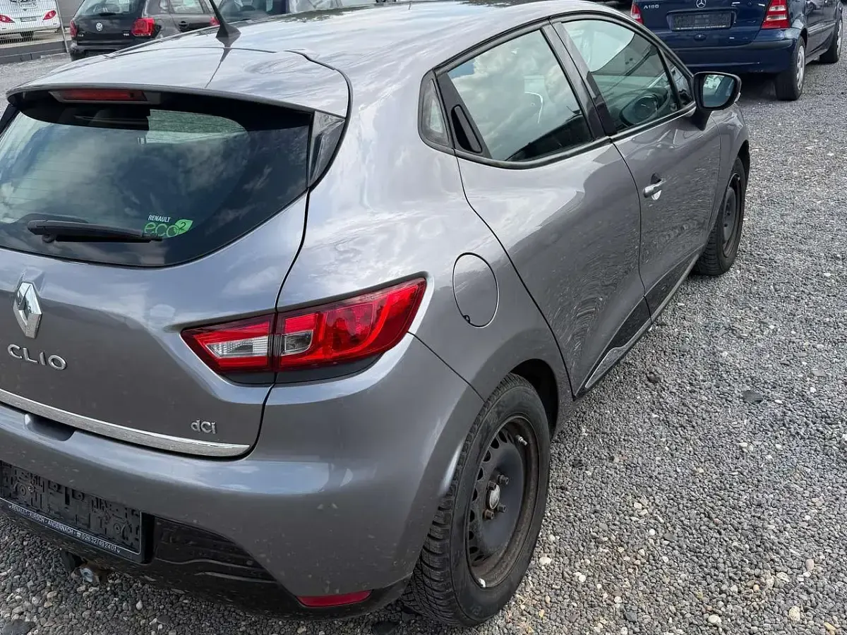 Gebraucht Renault Clio IV 90 PS (66 kW) 2015 Grau Limousine