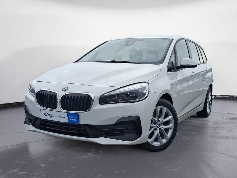 Weiß Gebraucht 2021 BMW 218 Gran Tourer Advantage Van / Kleinbus | 16.960 € (Guter Preis) - Bild 1/4